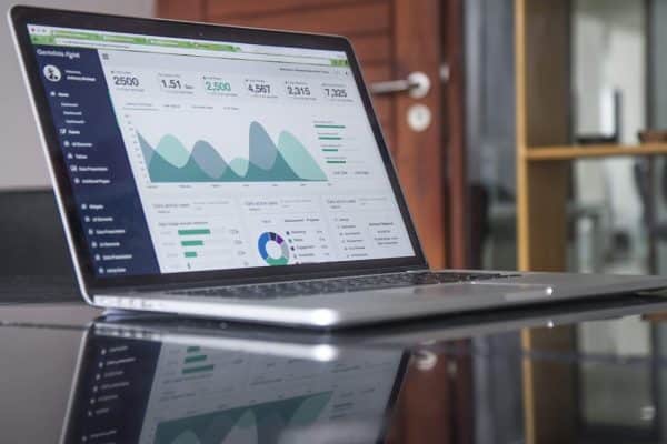 Organic SEO analytics growth chart for US businesses